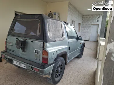 Suzuki Vitara GLX 2