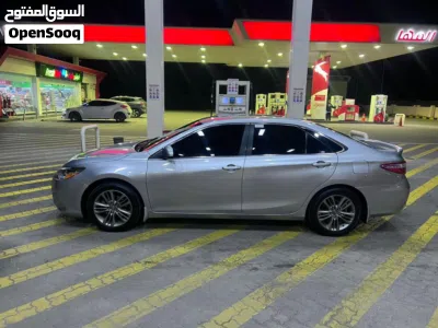 Toyota Camry LE 2