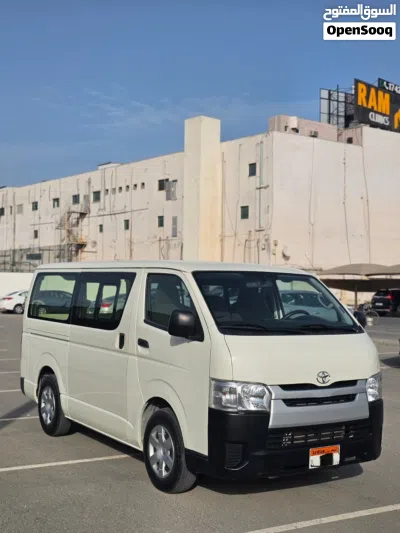 Toyota Hiace Cargo 4