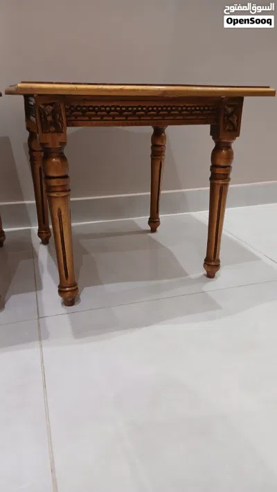 طاولات خدمة 2