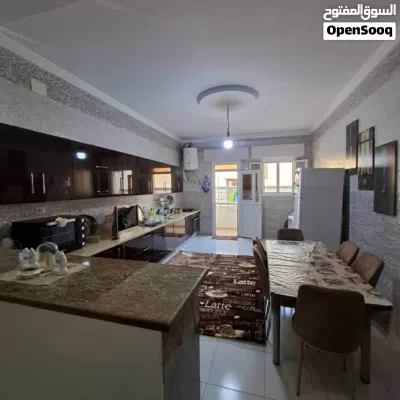 شقة دور ثاني من فيلا تتكون من دورين خلف سوق السبعة مفروشة بالكامل 2