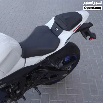 سوزوكي GSX-R1000 4