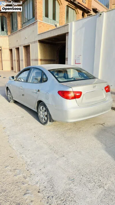 Hyundai Avante Standard 4