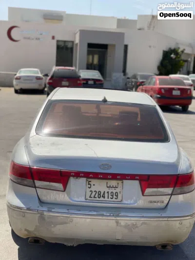Hyundai Azera Standard 4