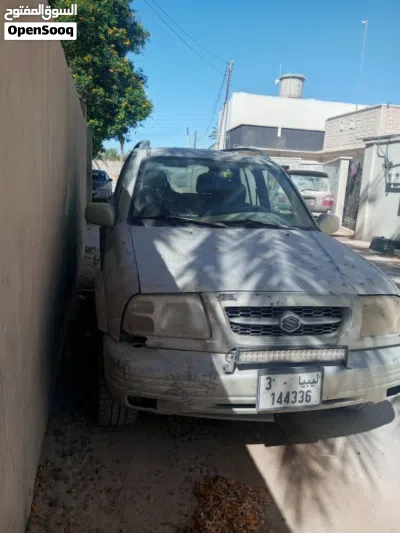 Suzuki XL7 Standard 3