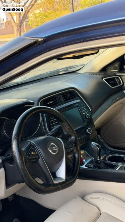 Nissan Maxima S 2