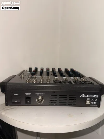ALESIS MULTIMIX8 USB 2.0FX 3