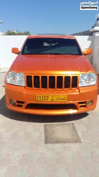 للبيع سيارة جيب جراند شروكيSRT موديل 2008 قطع غيار 3