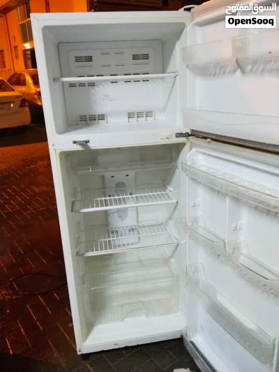 fridge for sale good condition and working properly good with warranty with delivery 4