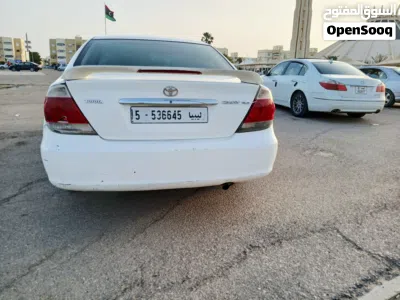 تويوتا كامري E 4