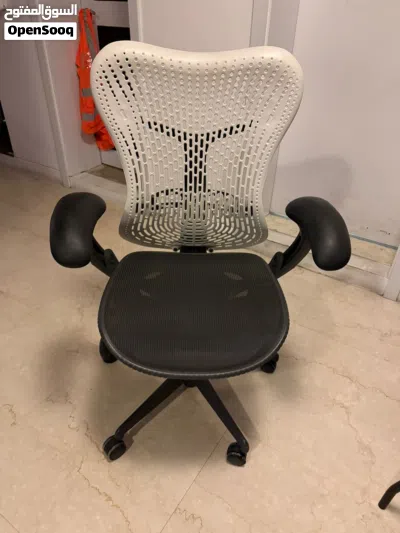 Herman Miller Mirra American Made 3