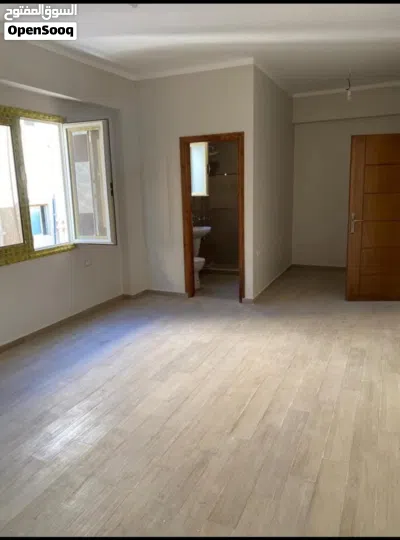 للإيجار شقه سكني أو إداري بالتجمع 3