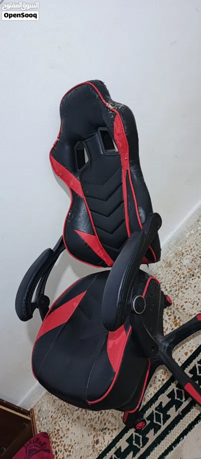 للبيع كرسي قيمنيق حاجه قويه ويتحمل في شوية تقشير بل حل من الخلف من فوق كما موضح بل صوره مش مئثر بحاج 2