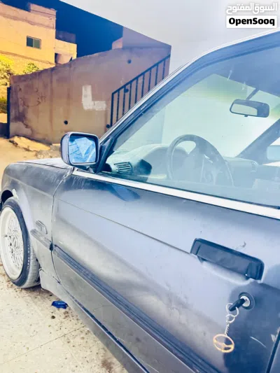 بي ام دبليو الفئة 3 320 4