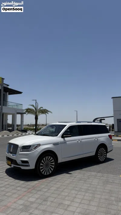Lincoln Navigator Reserve L 3