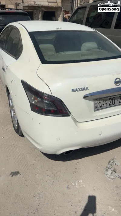 Nissan Maxima S 4