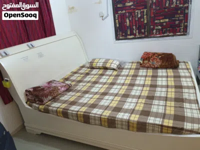 king size bed and mattress 2