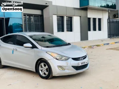 Hyundai Elantra GL 2