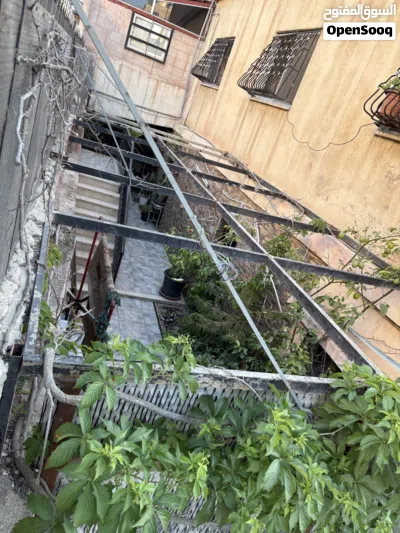 عمارة سكنية مستقلة للبيع في منطقة حي نزال الذراع 3
