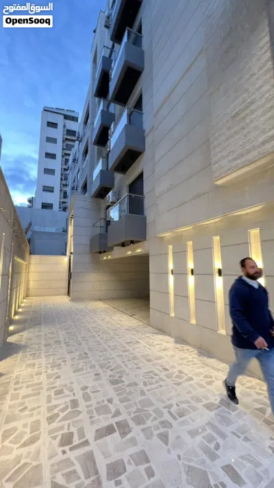 � استوديو فاخر مفروش للإيجار جديد لم يسكن – شارع الجامعة (يفضل طلاب) 3