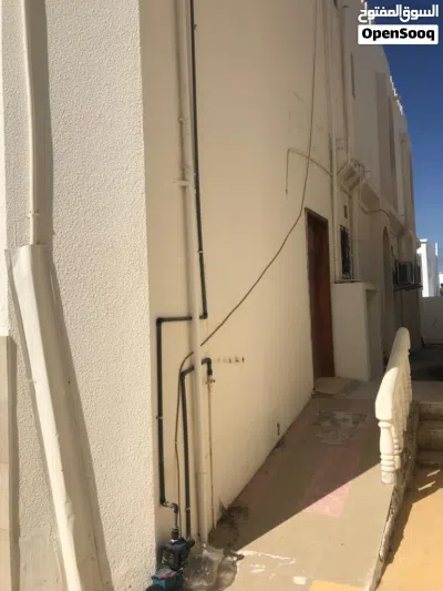منزل للإيجار الطابق الثاني العامرات منطقة الاولى بلقرب من السوق، 2