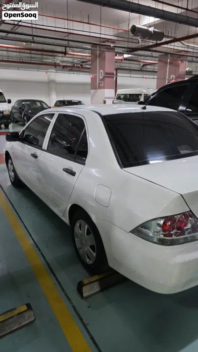 Mitsubishi Lancer Standard 3
