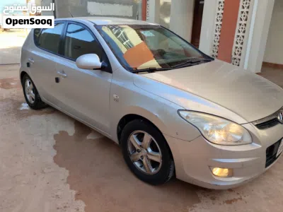 هيونداي i30 GL 4