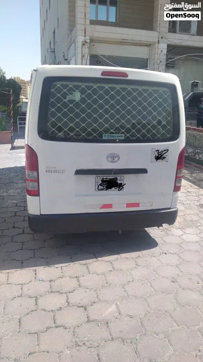 Toyota Hiace GL 2