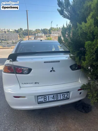 ميتسوبيشي لانسر GLX 4