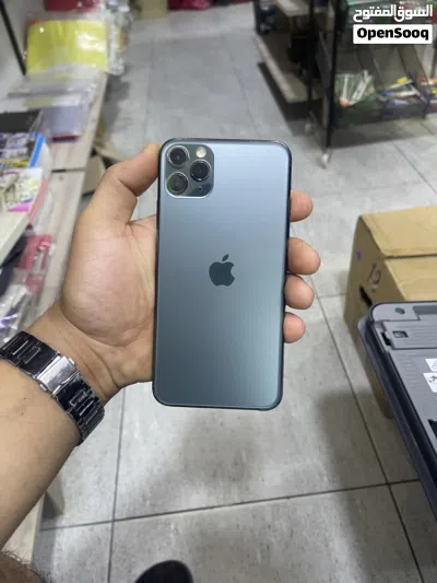 ايفون 11 برو مكس 64g 2