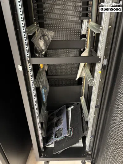 Rack 42U راك سيرفرات 2