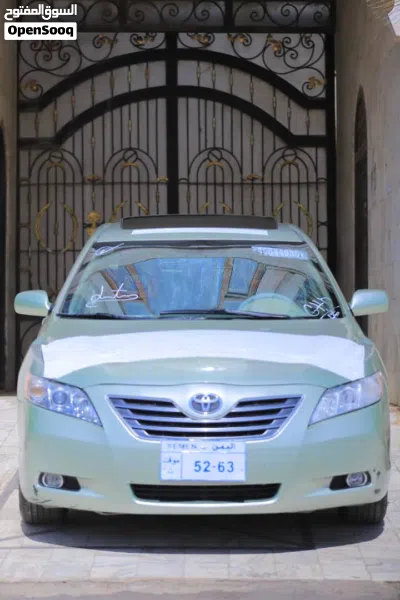 Toyota Camry XLE 2