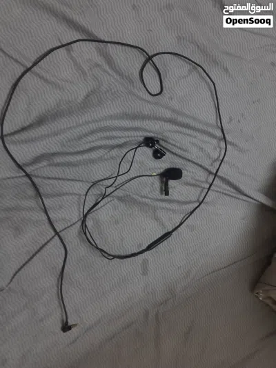 سماعه سلكيه 3