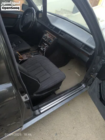 Mercedes Benz E-Class E 200 4