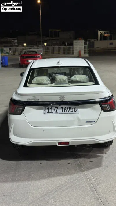 سوزوکی دزایر Standard 2