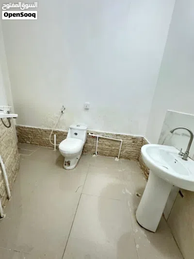 شقق واستديوهات للايجار في العذيبه بجوار سلطان سنتر 1 BHK Apartment and studiosFOR RENT IN AZIBA 3