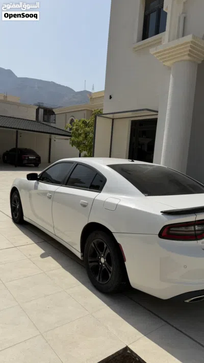 دودج تشارجر SXT 4