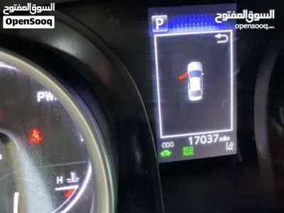 تويوتا كامري XLE 3