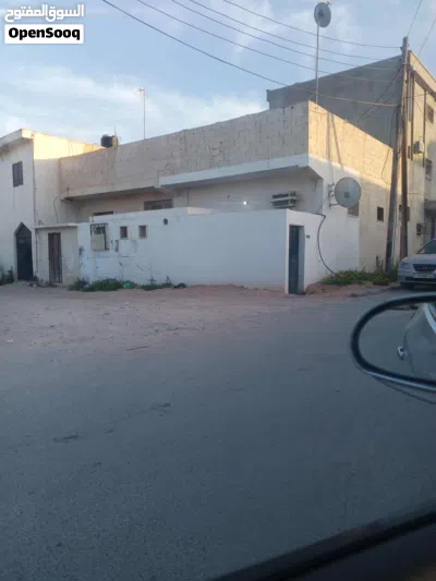 عقار خدمي للبيع بالقرب من شارع مالطا ومصحة التفاؤل 2