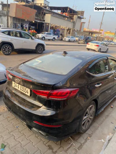 Hyundai Elantra GL 3