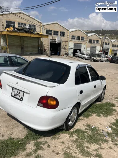 هيونداي اكسنت Standard 4
