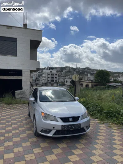 سيات إبيزا Standard 4