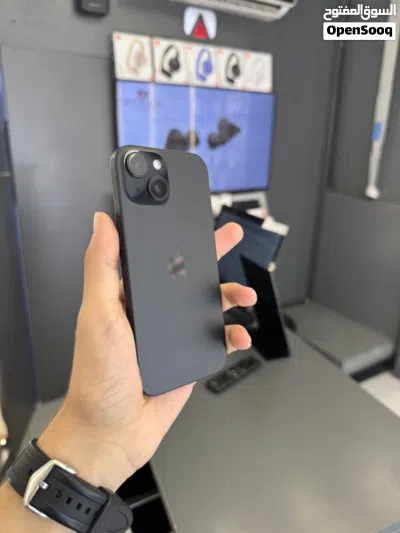IPhone 15 128gb used////. مستخدم بحالة الجديد بطارية 95٪ ولا ربع خدش مدخل خط 2