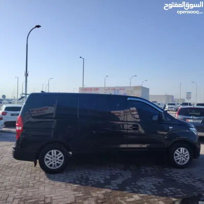 Hyundai H1 GLS Plus 2