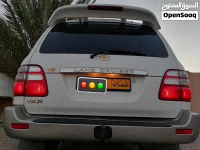 تويوتا لاند كروزر VXR 3