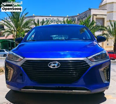 Hyundai Ioniq Standard 3