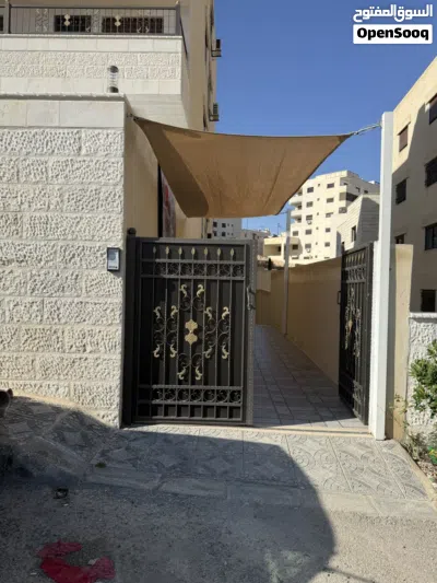 شقة جديدة للبيع بسعر مغري في الوينك من المالك مباشره قابل للتفاوض 3