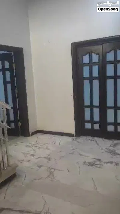 منزل للبيع الموقع عين زارة بجانب مسجد الكحيلي 3