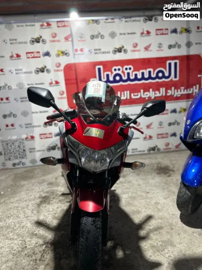 هوندا ⁦CBR⁩ 2