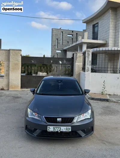 سيات ليون Standard 4